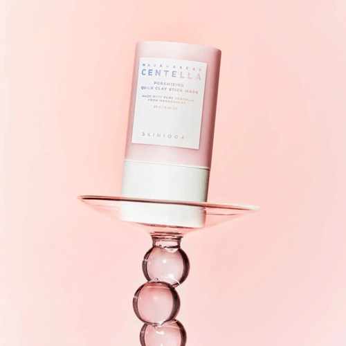 ماسک استیکی خاک رس کنترل منافذ سنتلا ماداگاسکار SKIN 1004 3 ماسک استیکی خاک رس کنترل منافذ سنتلا ماداگاسکار SKIN 1004 | حجم 27 گرم